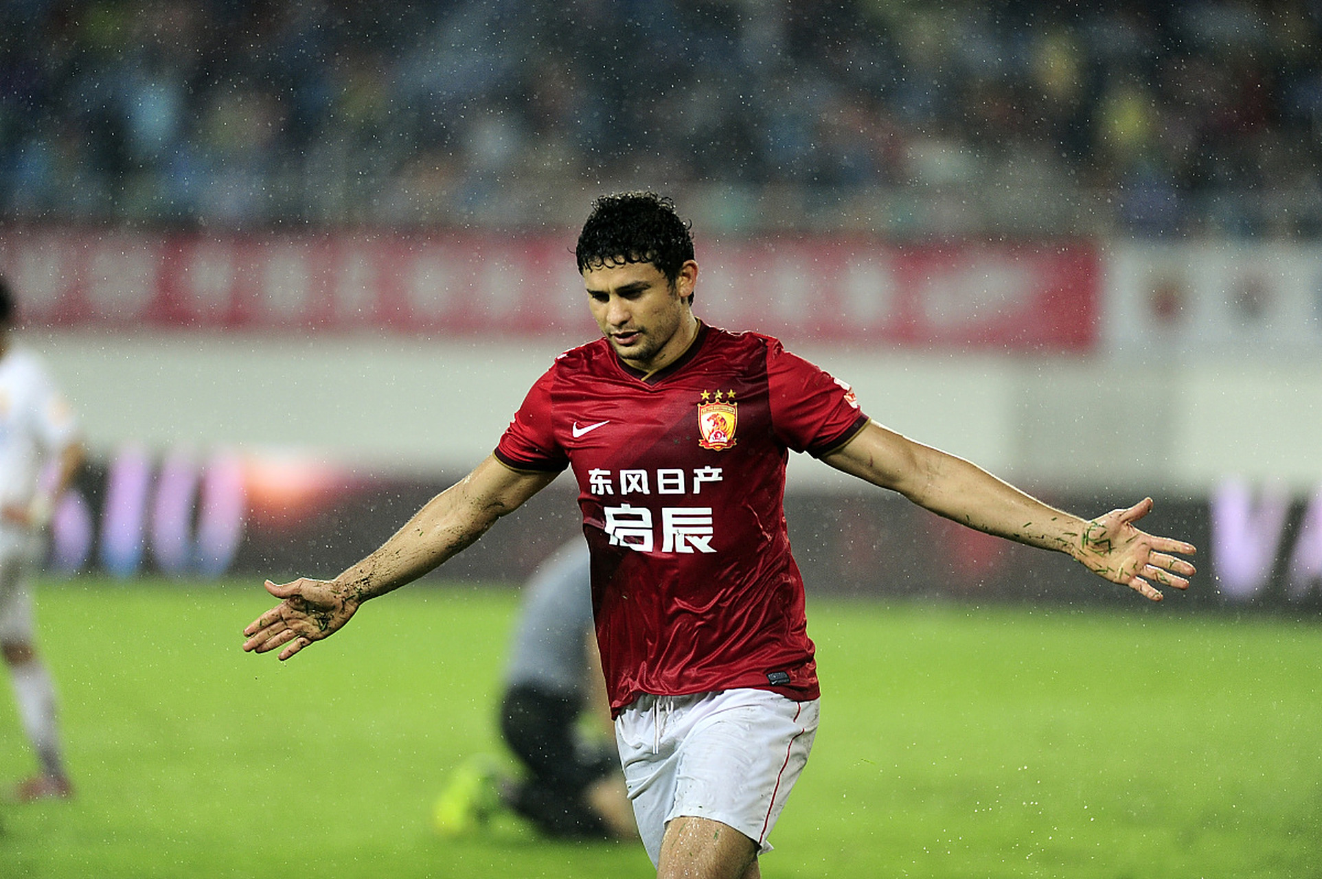 成都蓉城今晚更衣室发声；志在NBA总决赛名次提升；引发热议；年轻球员得到机会的简单介绍