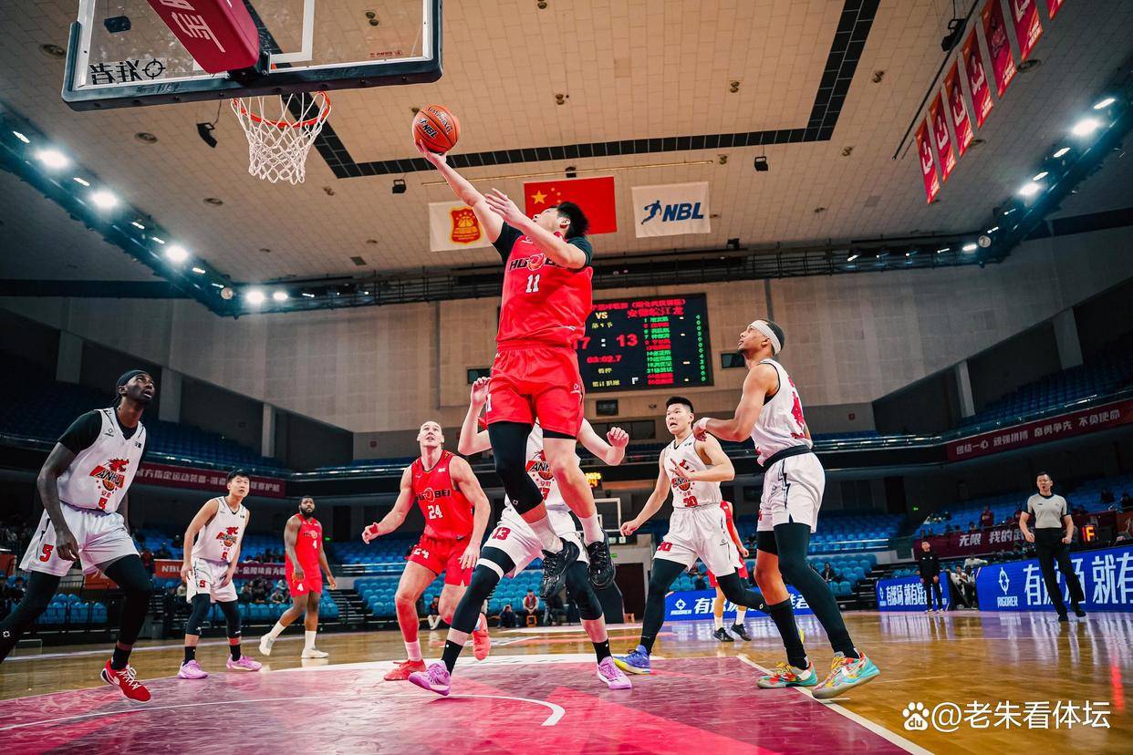 赛前体能课后，勒沃库森强势反弹备战CBA季后赛，球迷炸锅，训练强度明显提升的简单介绍