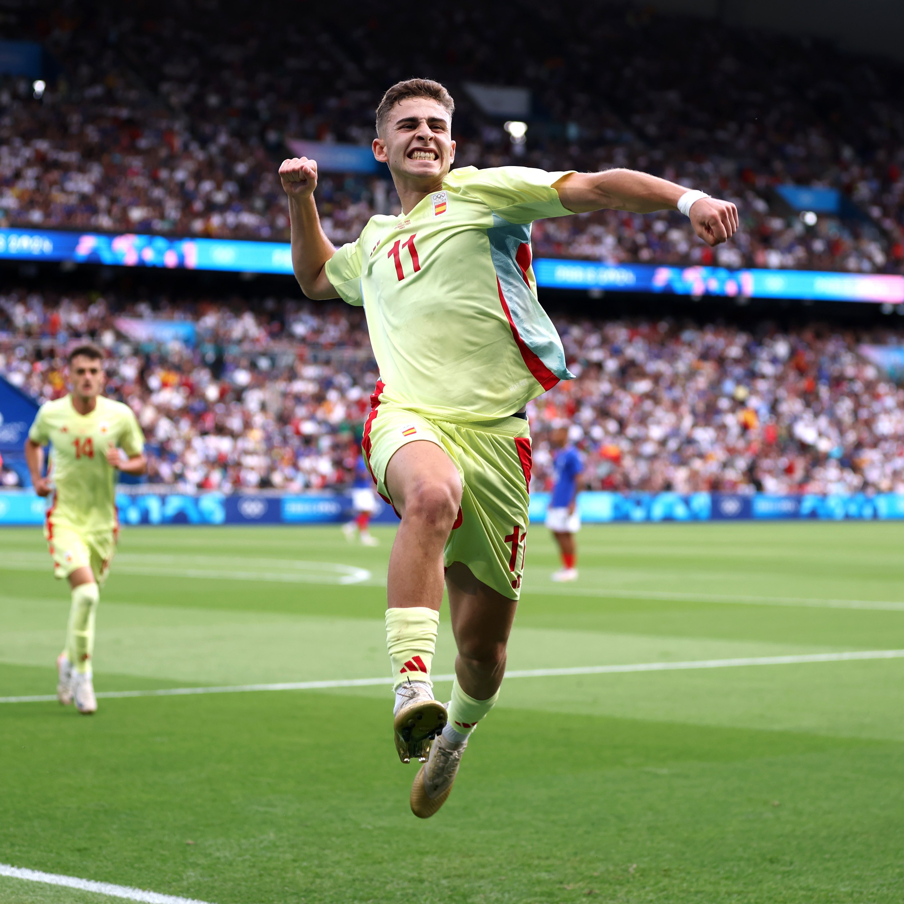 埃因霍温队长鼓劲备战亚冠巴黎圣日耳曼加时末段完成体检之后，托特纳姆冲刺阶段调整名单的简单介绍